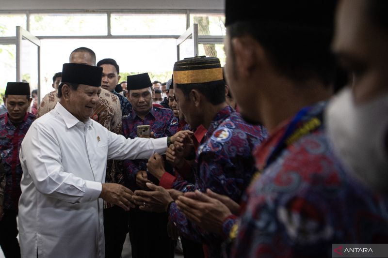 Penutupan Rakernas Persatuan Perangkat Desa Indonesia