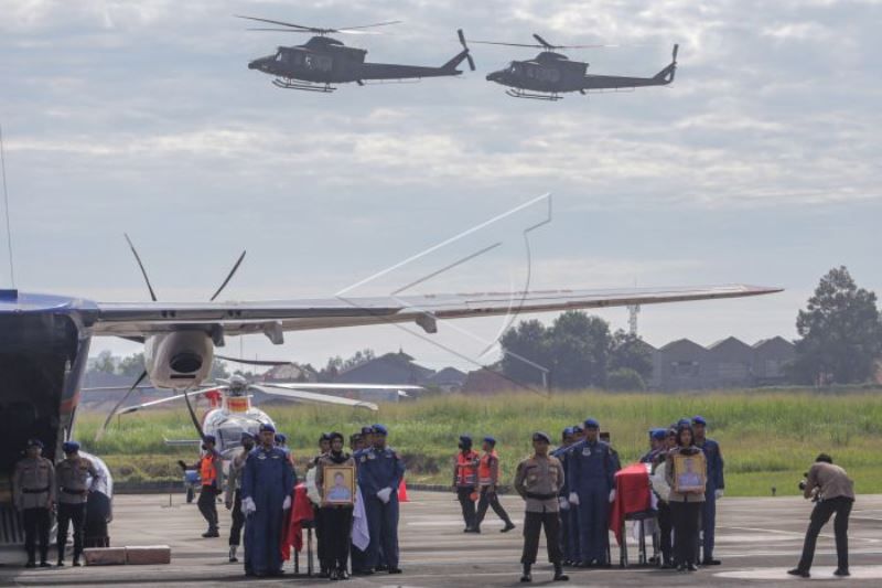 Kedatangan Jenazah Korban Helikopter Polri NBO-105