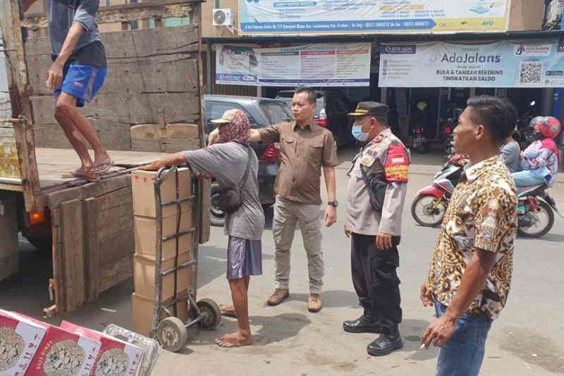 Polresta Cirebon temukan bunker penyimpan minuman keras pada warung