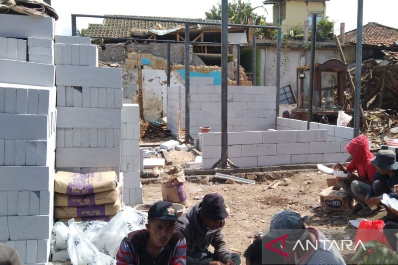 Pemerintah bangun percontohan rumah tahan gempa di Nagrak