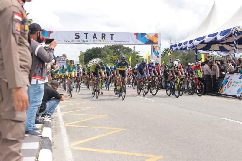 Pebalap tim Sapura Malaysia juarai etape dua Tour de Siak 2022