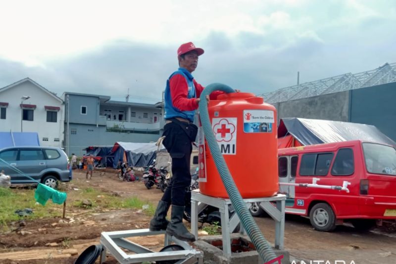 PMI salurkan 1 juta liter air bersih untuk pengungsi gempa Cianjur