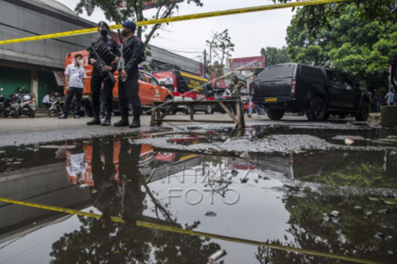 Bom bunuh diri di Polsek Astanaanyar