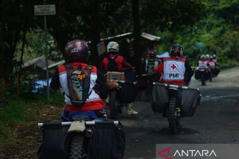 PMI terjunkan 22 relawan bermotor distribusikan bantuan gempa Cianjur