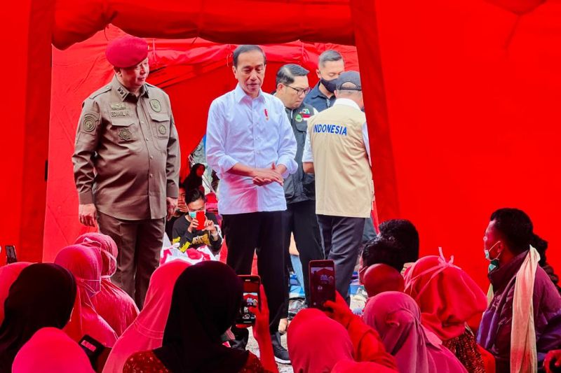 Penentuan tingkat kerusakan rumah di Cianjur oleh PUPR, kata presiden