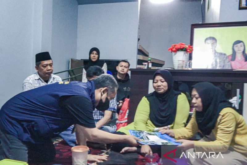 Pemkot Bandung beri santunan ke keluarga korban bom Polsek Astanaanyar