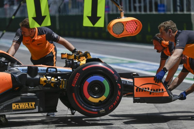 MCL 60 nama mobil baru McLaren untuk Formula 1 2023