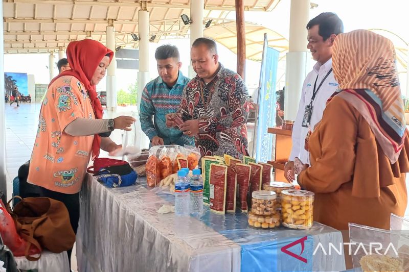 Nasabah PNM Babel pamerkan produk di Bazar UMKM Bandara Depati Amir