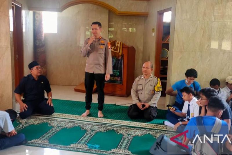 Polsek Pancoran sambangi sekolah untuk cegah tawuran