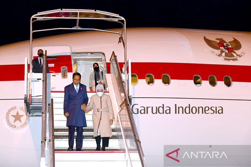 Presiden Jokowi dan Ibu Iriana tiba di Brussels untuk KTT ASEAN-UE - ANTARA  News