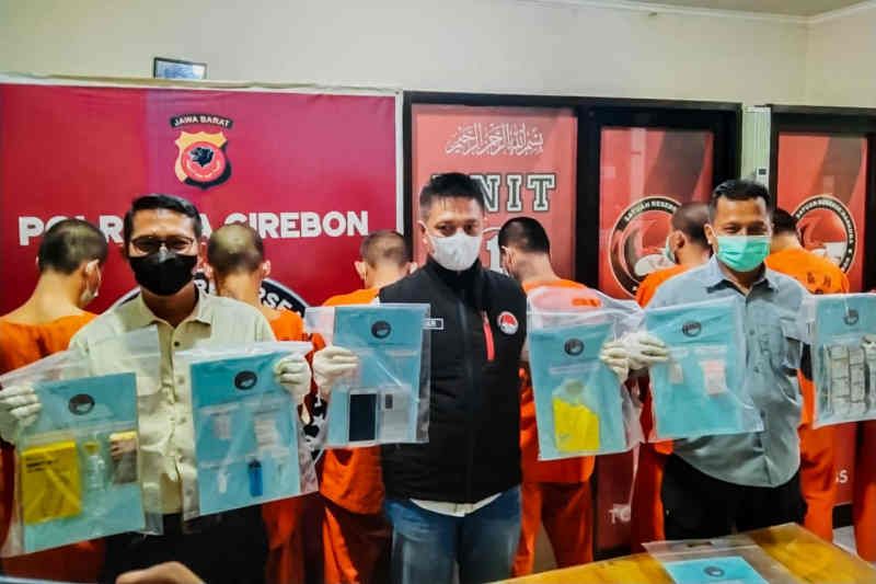 Polisi ringkus 11 tersangka pengedar narkotika di Cirebon