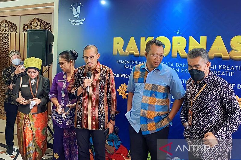 Sandiaga Uno: tiket masuk TN Komodo Rp3,75 juta dibatalkan - ANTARA News