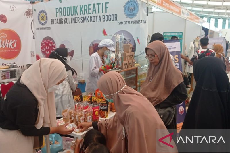 SMK Wikrama Bogor pamerkan inovasi TI-kuliner di ajang Explore SMK Jabar Juara 2022