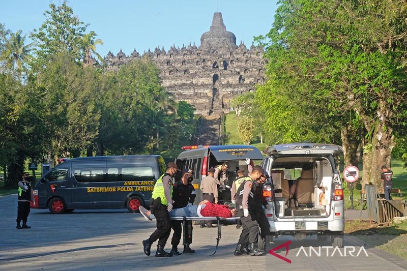 Ancaman di Balik Keagungan: Menelaah Tantangan Konservasi Borobudur
