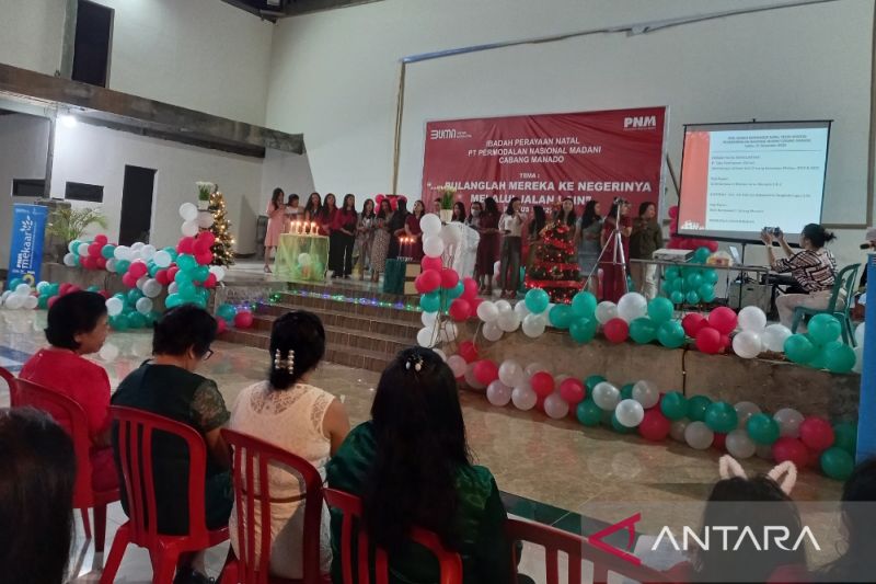 Perayaan pra Natal PT Permodalan Nasional Madani (PNM) Cabang Manado