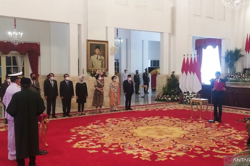 Presiden Jokowi resmi lantik Laksamana Yudo Margono menjadi Panglima TNI