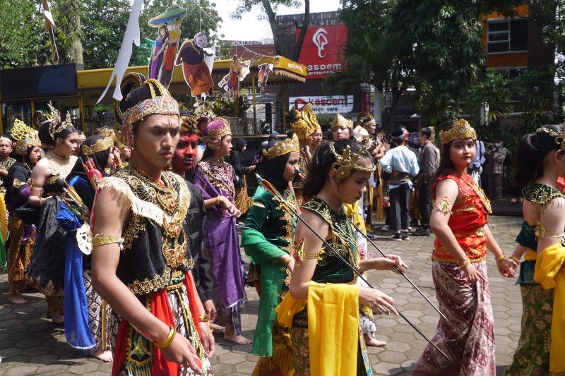 250 pelajar SMA se-Bandung Raya jadi wayang orang