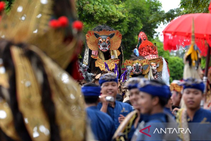 Serunya Festival Seni Tari Barong Di Bali - ANTARA News