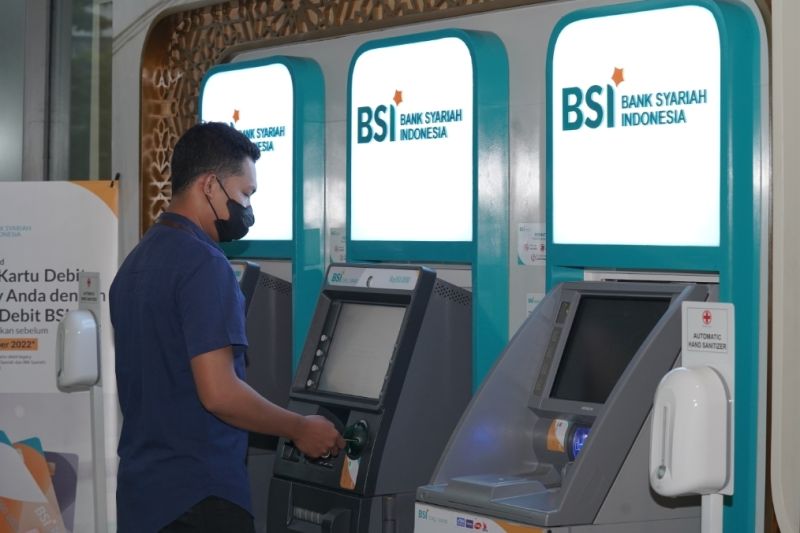 BSI: Layanan transaksi di kantor cabang dan ATM pulih bertahap