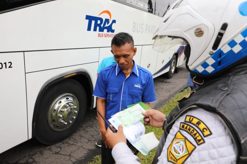 Kementerian sedang menjajaki kemungkinan bus wisata di Bangkok Pokor