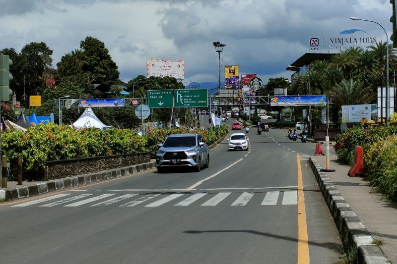 Polres Bogor berlakukan satu jalur dari Cianjur-Puncak ke arah Jakarta