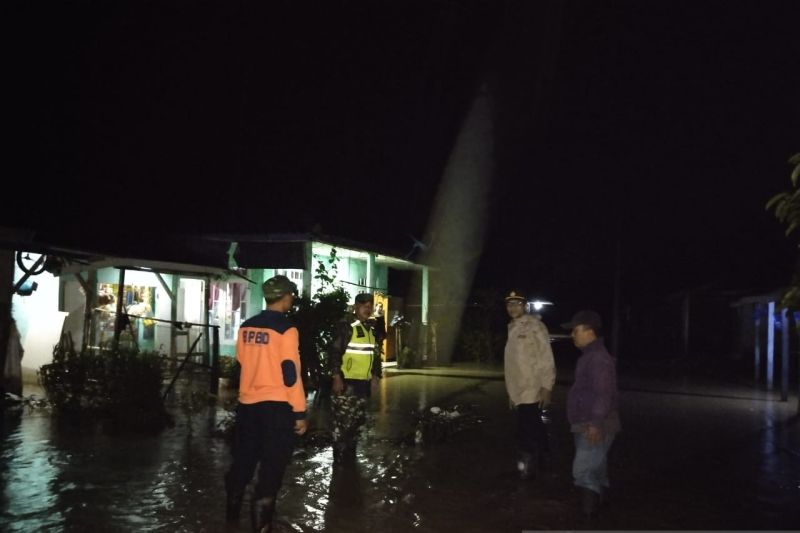 Cuaca ekstrem picu banjir di Ciemas Kabupaten Sukabumi
