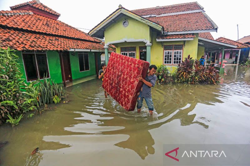 Banjir rob di Pantura