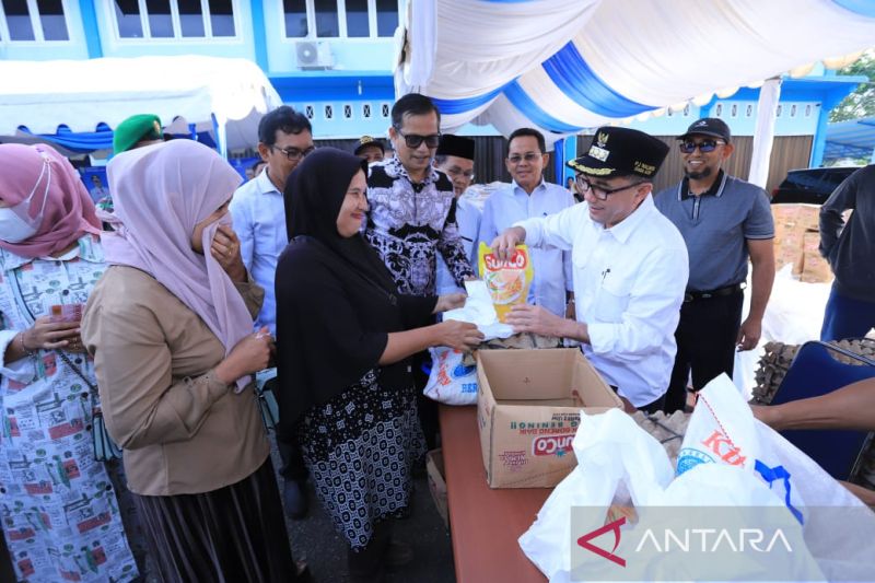 Banda Aceh gelar pasar murah untuk kendalikan harga sembako tahun baru