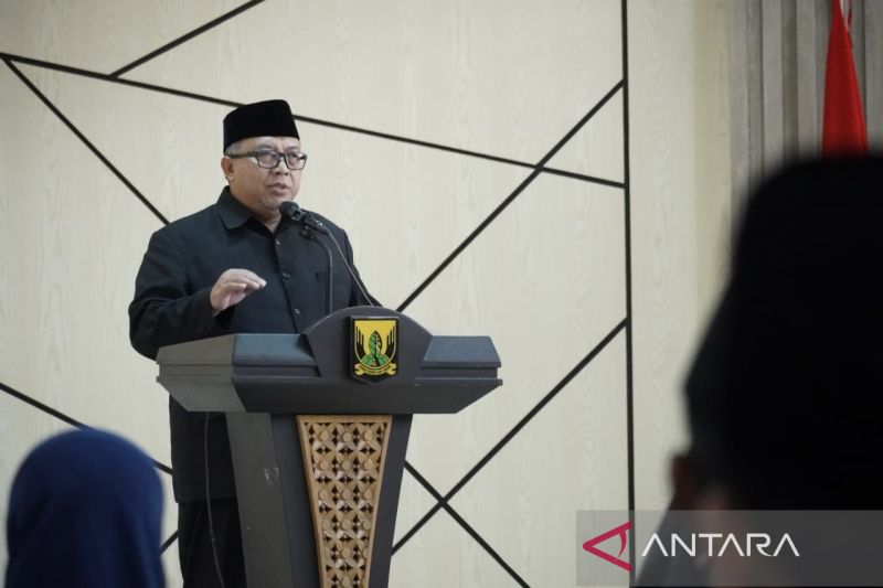 PPKM dicabut warga diminta tetap terapkan prokes, kata Bupati Sukabumi