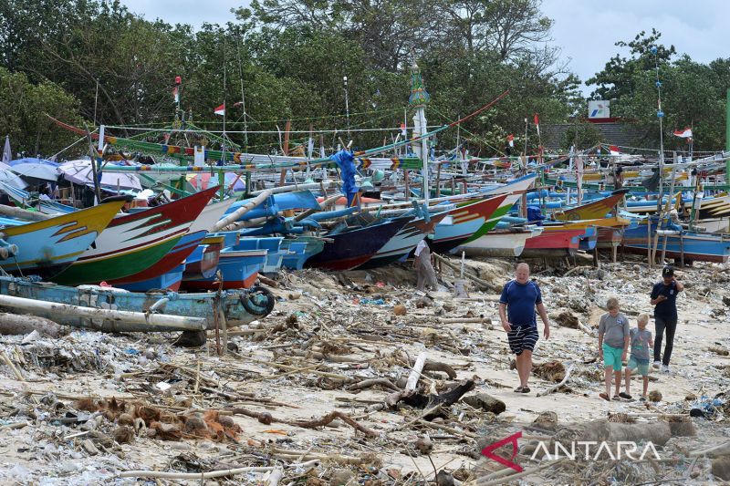 BMKG: Waspadai potensi gelombang tinggi di Bali pada 5-7 Januari