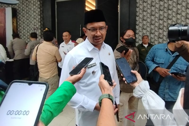 Garut siapkan 100 ton beras antisipasi kekurangan pangan warga