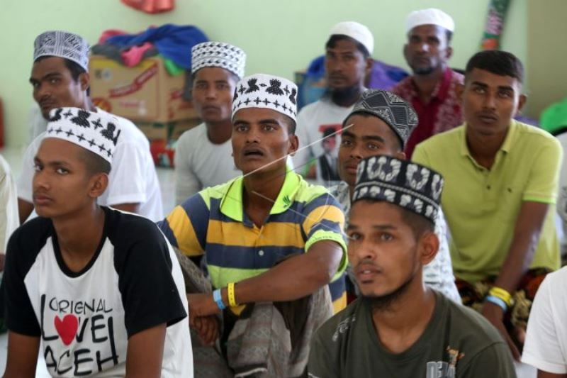 Vaksinasi COVID-19 Imigran Rohingya