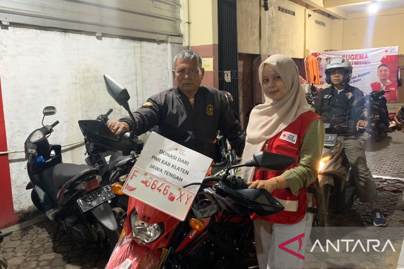 PMI Cianjur dapat bantuan sepeda motor dari PMI Klaten