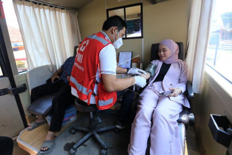 PMI Cirebon sebut ada peningkatan permintaan darah capai 100 persen