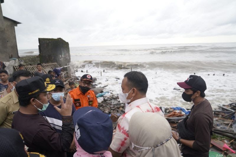 South Sulawesi govt committed to handling abrasion in Takalar - Vimarsana News