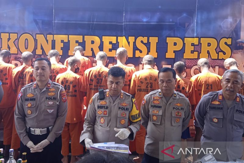 Polresta Cirebon ringkus 13 pengedar sabu dan obat terlarang