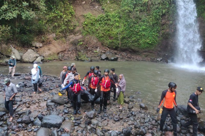 Wisatawan asal Mataram tenggelam di Air Terjun Segenter ditemukan tewas