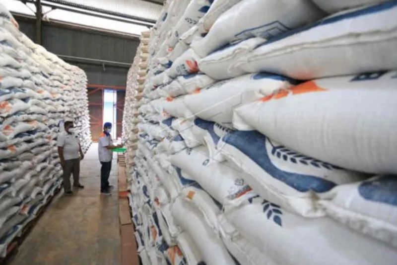 Bulog Indramayu sebut stok aman tanpa beras impor