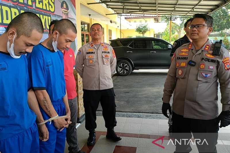 Polres Indramayu ringkus 3 mucikari prostitusi daring