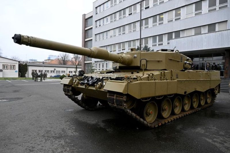 Jerman akhirnya setujui pengiriman tank Leopard ke Ukraina