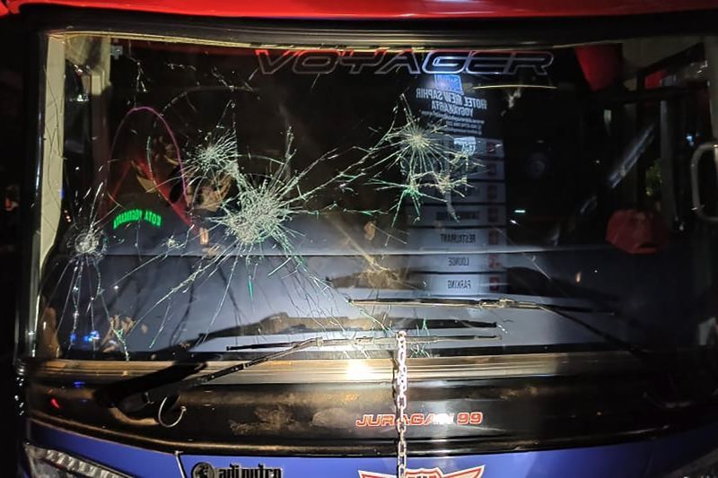 Polisi tangkap 7 pelaku perusakan bus Tim Persis Solo, Persita minta maaf