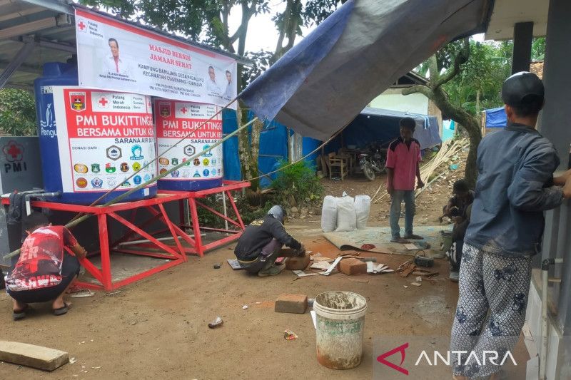 PMI Bukittinggi bantu pipanisasi air bersih untuk korban gempa Cianjur