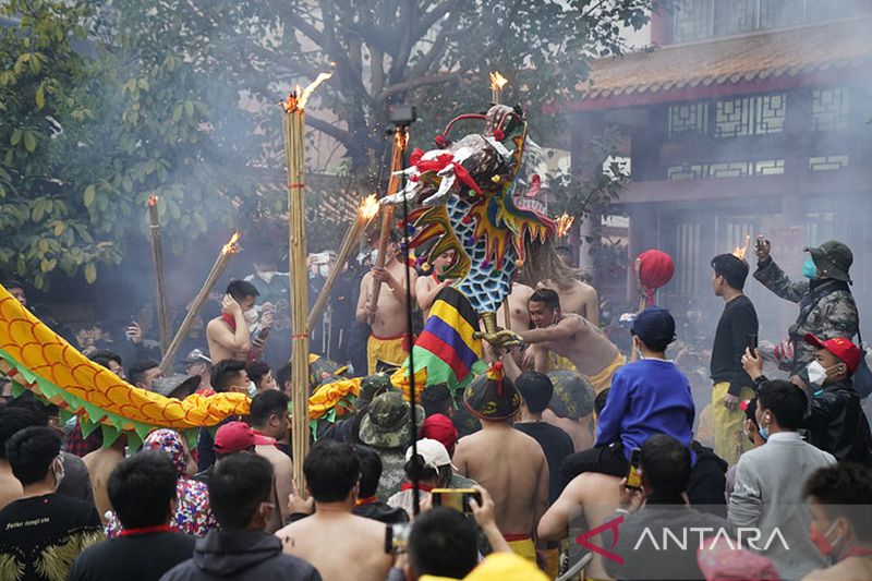 Karnaval di China selatan kembali digelar seiring rebound pariwisata
