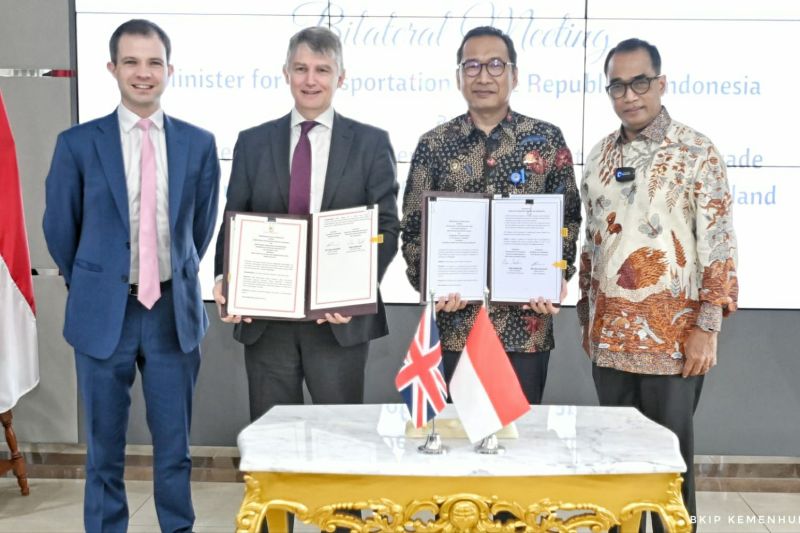 Indonesia dan Inggris kerja sama pelayaran dan pembangunan kapal
