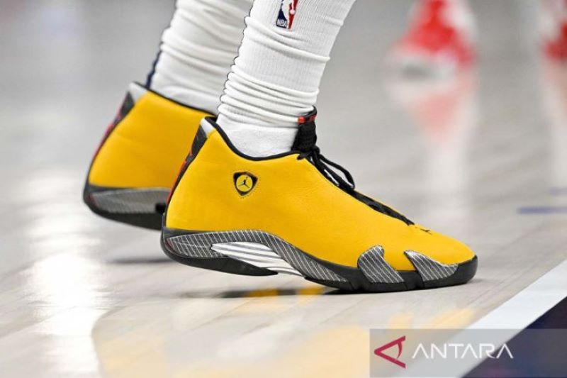 Warna-warni sepatu basket andalan bintang-bintang NBA