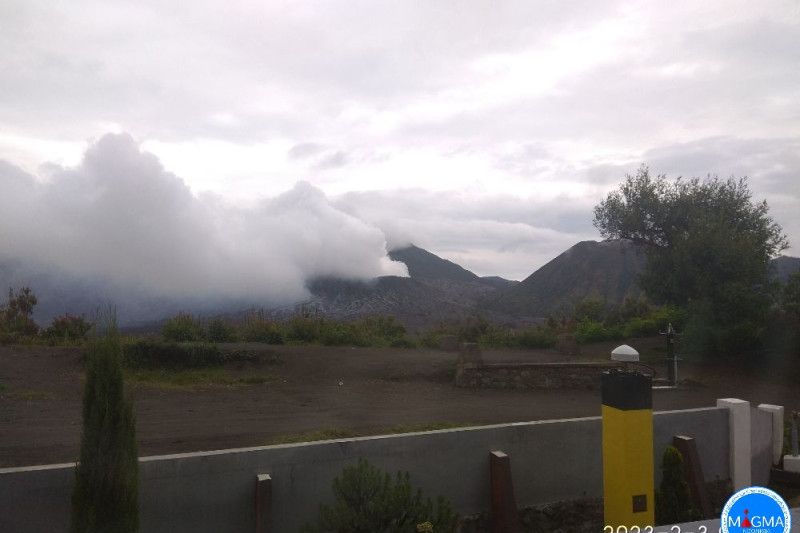 Aktivitas Gunung Bromo meningkat, status waspada