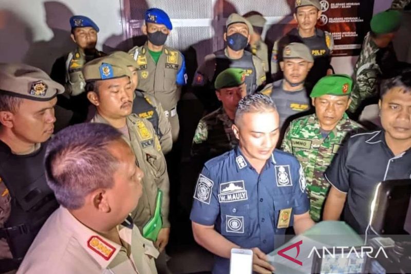 Pemkab Bekasi lapor polisi terkait perusakan segel tempat hiburan malam