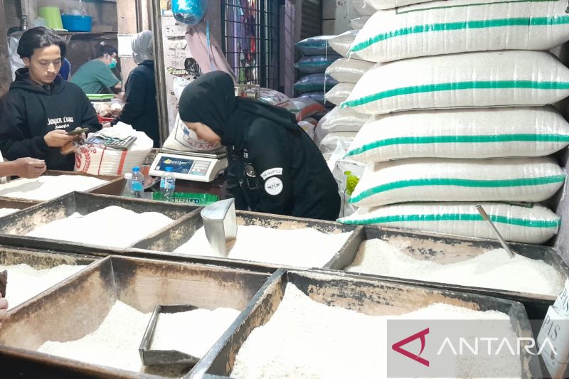 Harga beras di 2 pasar tradisional Kota Bandung mulai naik