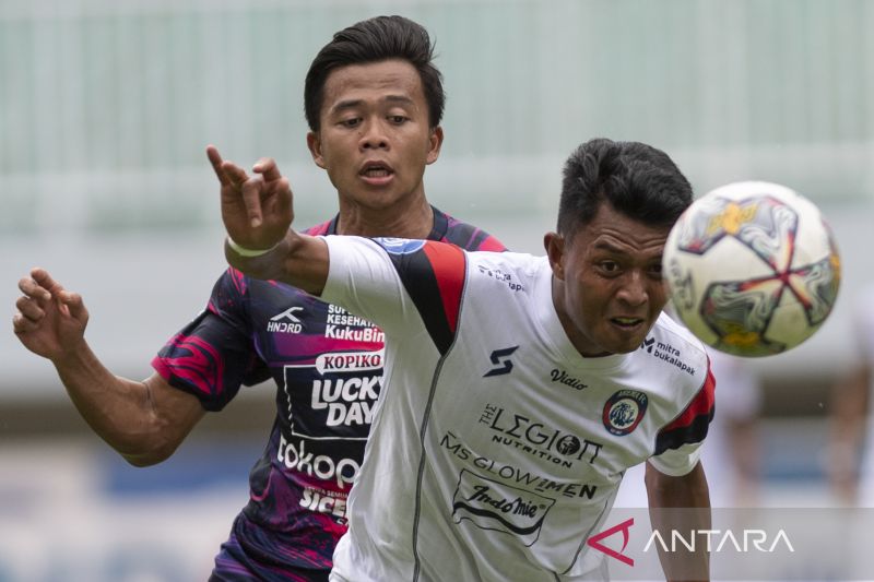 Edo Febriansah siap kerja keras amankan satu posisi inti di Persib musim depan