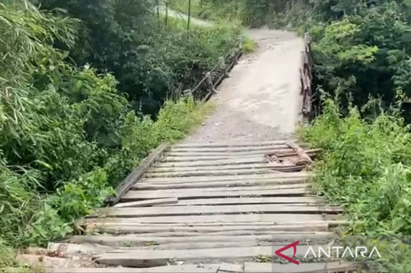 Pembangunan dan perbaikan jembatan rusak jadi prioritas Pemkab Cianjur